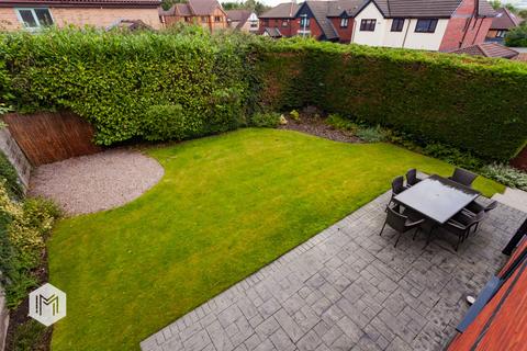 11 Wadebridge Drive, Bury, BL8 2NN