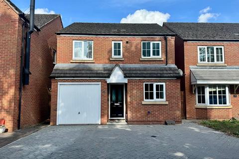 3 bedroom detached house to rent, Southey Drive, Tamworth, B79