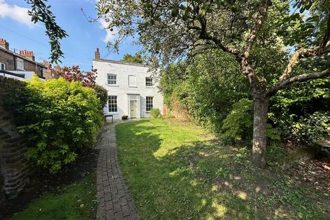 2 Brook Street, Windsor, SL4 2AA