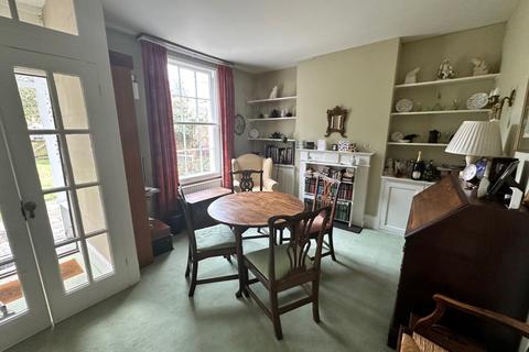 2 Brook Street, Windsor, SL4 2AA
