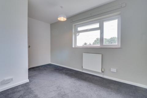 4 Bedford Grove, Leeds, LS16 6DT