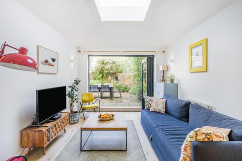 3 bedroom semi-detached house for sale, Fleming Road, Kennington