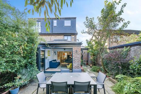 3 bedroom semi-detached house for sale, Fleming Road, Kennington