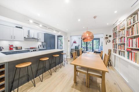 3 bedroom semi-detached house for sale, Fleming Road, Kennington