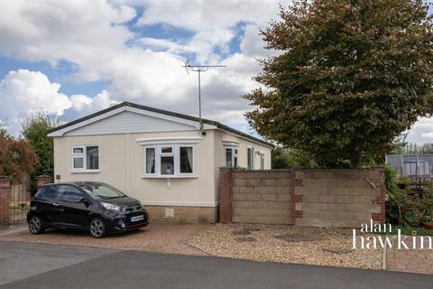 2 bedroom park home for sale, Church Park, Bradenstoke, Chippenham