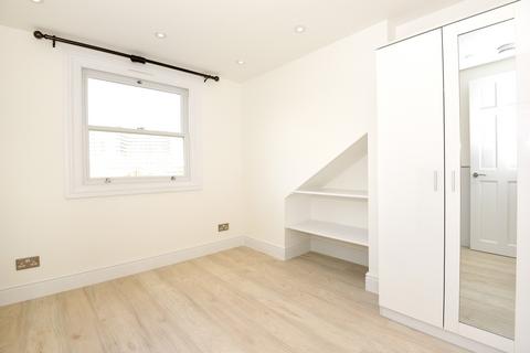 1 bedroom flat to rent, Downside Crescent Belsize Park NW3