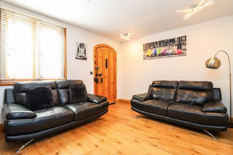 1 bedroom apartment for sale, Dame Alice Street, Bedford