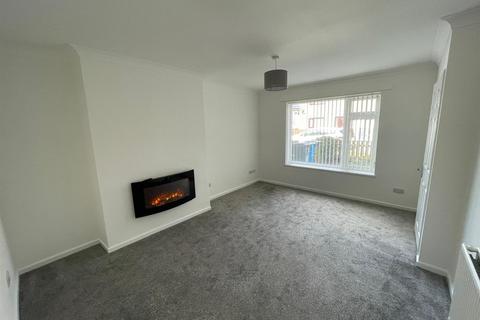 3 bedroom house to rent, Bothwell Grove, Greatfield, Hull