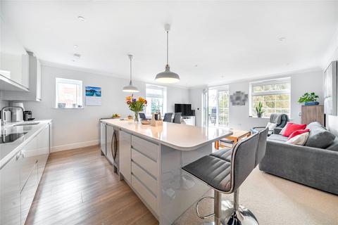 2 bedroom flat for sale, Portsmouth Road, Surbiton KT6