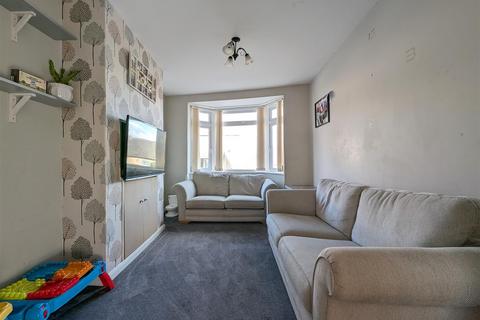 3 bedroom terraced house for sale, Trafalgar Street West, Scarborough