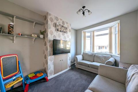 3 bedroom terraced house for sale, Trafalgar Street West, Scarborough