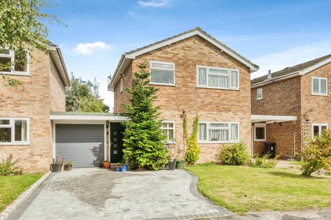 3 bedroom detached house for sale, Pine Croft Road, Wokingham RG41