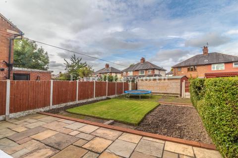 2 bedroom house for sale, Ryefield Avenue, Preston PR1