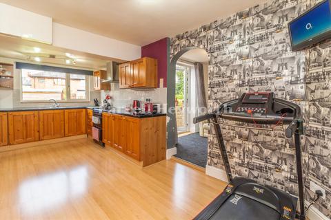 20 Ryefield Avenue, Penwortham, Preston, PR1 9EB