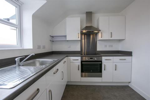 2 bedroom flat to rent, Escelie Way, Birmingham B29