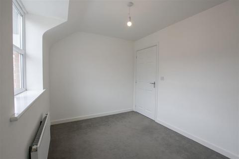 2 bedroom flat to rent, Escelie Way, Birmingham B29