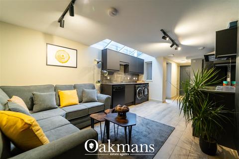 6 bedroom house to rent, Heeley Road, Birmingham B29