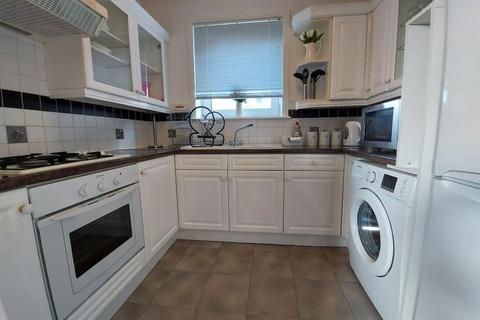 1 bedroom flat to rent, Linksfield Road, Pittodrie, Aberdeen, AB24