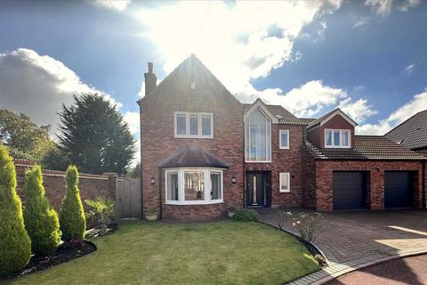 4 bedroom detached house to rent, Old School Yard, Scunthorpe DN17