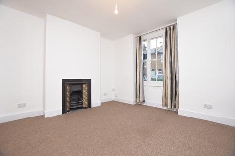 3 bedroom terraced house to rent, Calvert Road London SE10