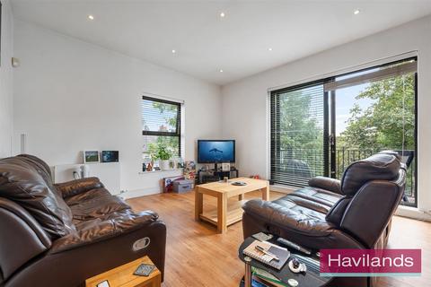 2 bedroom flat for sale, Green Lanes, London