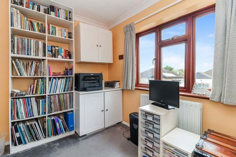 15 Cavendish Road, Chesham, HP5 1RW