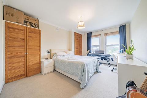 2 bedroom flat for sale, Thornton Hill, Wimbledon