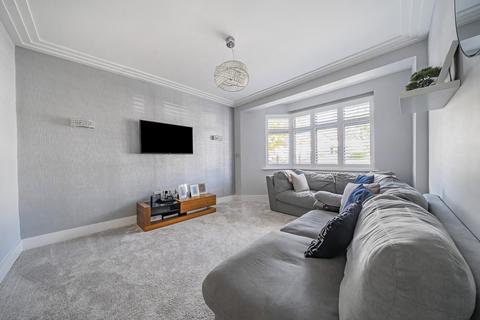 62 Chestnut Avenue, West Wickham, BR4 9ES