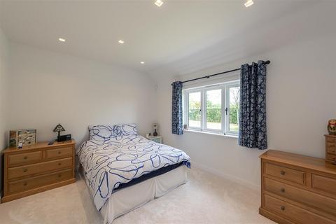 4 bedroom detached house for sale, Mackerye End, Harpenden