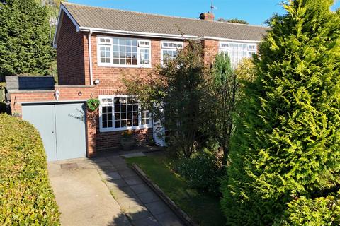 4 bedroom semi-detached house for sale, Scalby Road, Scarborough