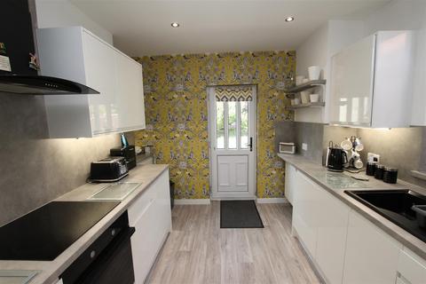 2 bedroom semi-detached house for sale, New Barn Street, Bolton BL1