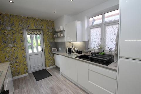 2 bedroom semi-detached house for sale, New Barn Street, Bolton BL1