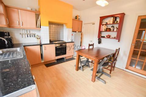 21 Welby Place, Sheffield, S8 9DA