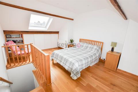 21 Welby Place, Sheffield, S8 9DA