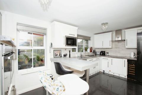64 Butterwick Fields, Horwich, Bolton, BL6 5GZ