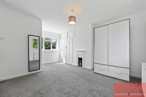 4 bedroom detached house to rent, Acton