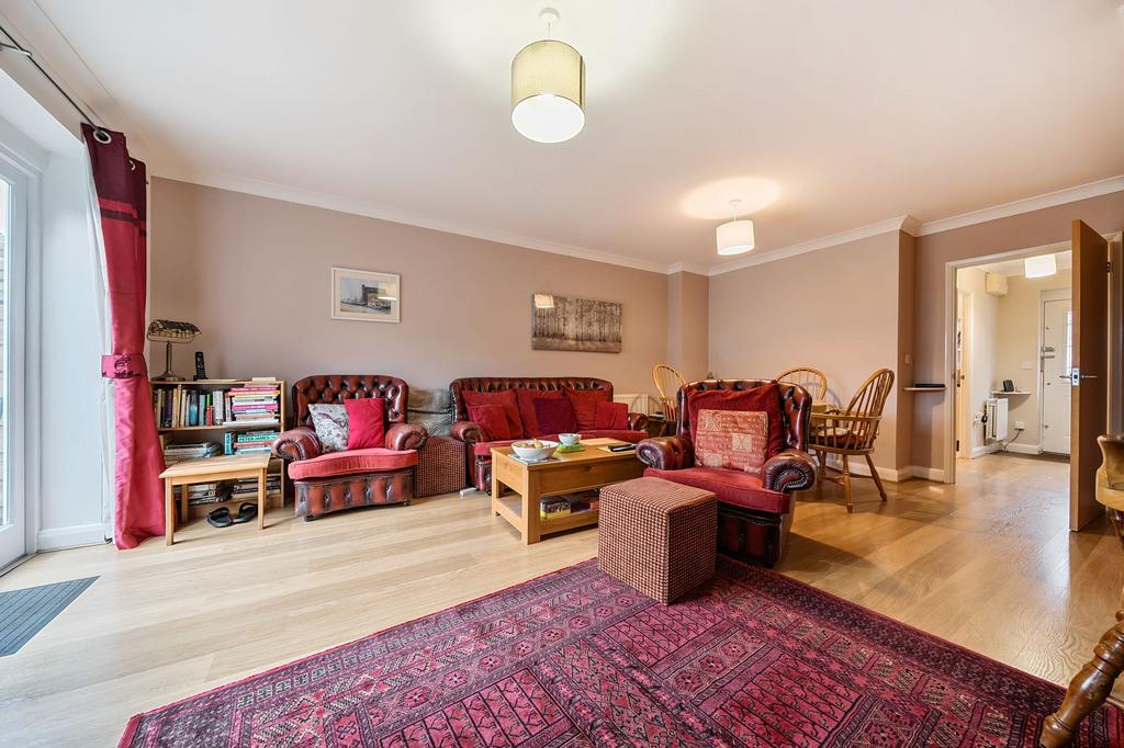 Living Room/Dining Room (1)