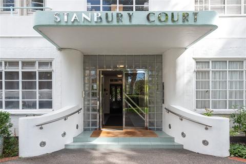 1 bedroom apartment for sale, Stanbury Court, Haverstock Hill, London, NW3