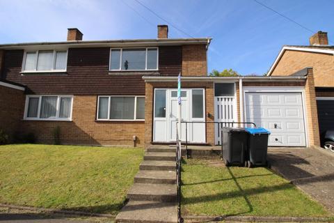 2 bedroom semi-detached house for sale, Yew Tree Close, Worcester Park KT4