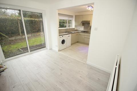 20 Yew Tree Close, Worcester Park, KT4 7RP