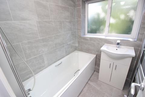 20 Yew Tree Close, Worcester Park, KT4 7RP