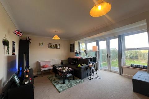 3 bedroom end of terrace house for sale, Blenheim Close, West Row IP28