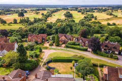 4 bedroom detached house for sale, Knowl Hill Common, Reading RG10