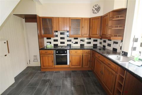 3 bedroom terraced house to rent, Oakroyd Mount, Pudsey, Leeds, LS28 7QH