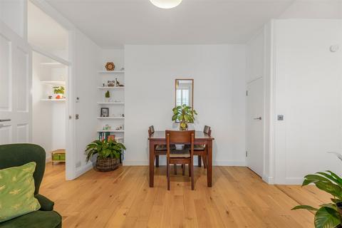 1 bedroom flat for sale, The Terrace, Barnes, London, SW13