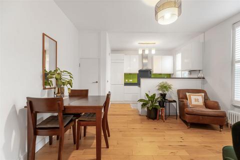 1 bedroom flat for sale, The Terrace, Barnes, London, SW13