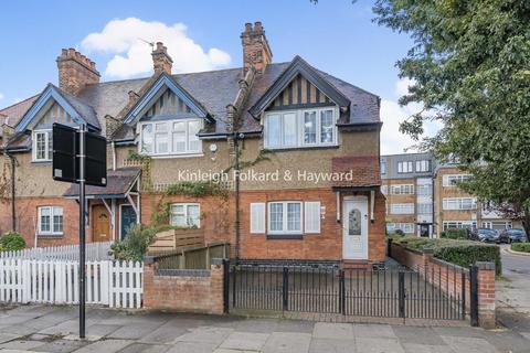 3 bedroom semi-detached house for sale, High Street, Southgate