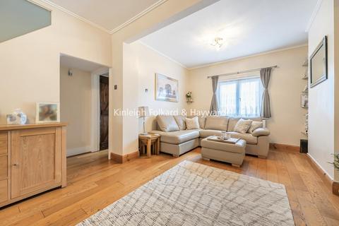 3 bedroom semi-detached house for sale, High Street, Southgate