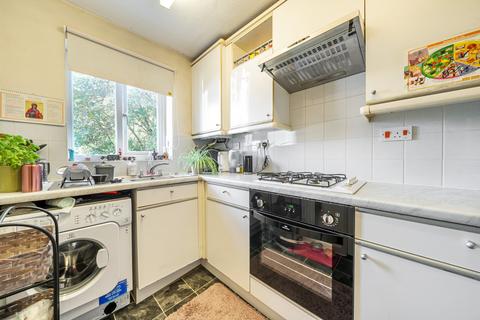 2 bedroom end of terrace house for sale, Forbes Way, Ruislip, Middlesex