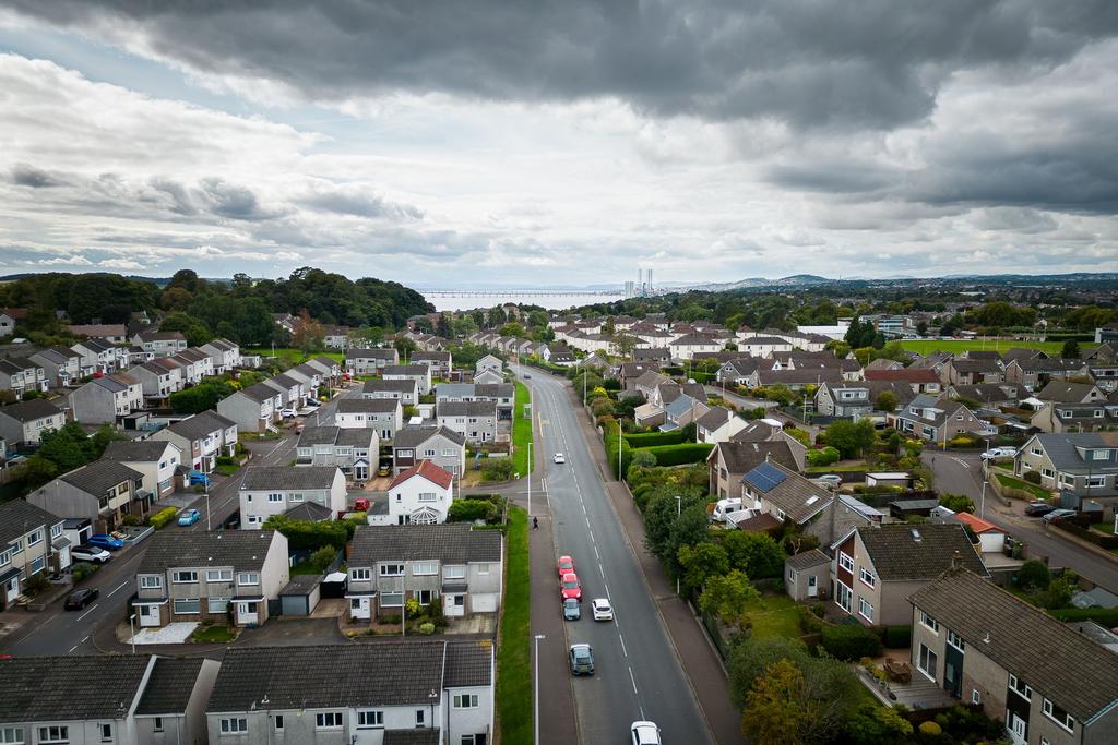 Portree Avenue, Broughty Ferry, DD5 3 bed property for sale £210,000